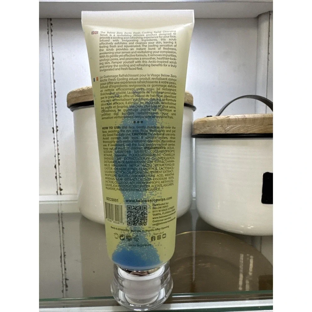Below Zero Swiss Science Artic Fresh Cooling Cleansing Scrub 4.25 Fl Oz 125ml